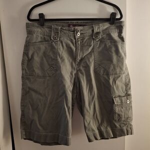 Gloria Vanderbilt Women's Olive Green Cargo Bermuda Shorts